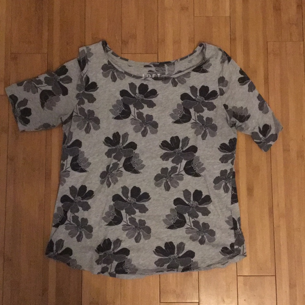 Loft grey and black floral top M